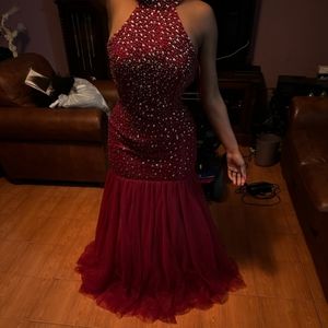 Chicas prom dress size large only worn for a few hours no miss stones like new